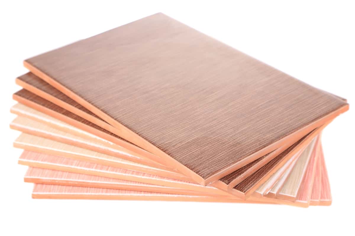 Izolyatsiya qilingan keramik plitkalar oq rangda | Ceramic tiles isolated white 1
