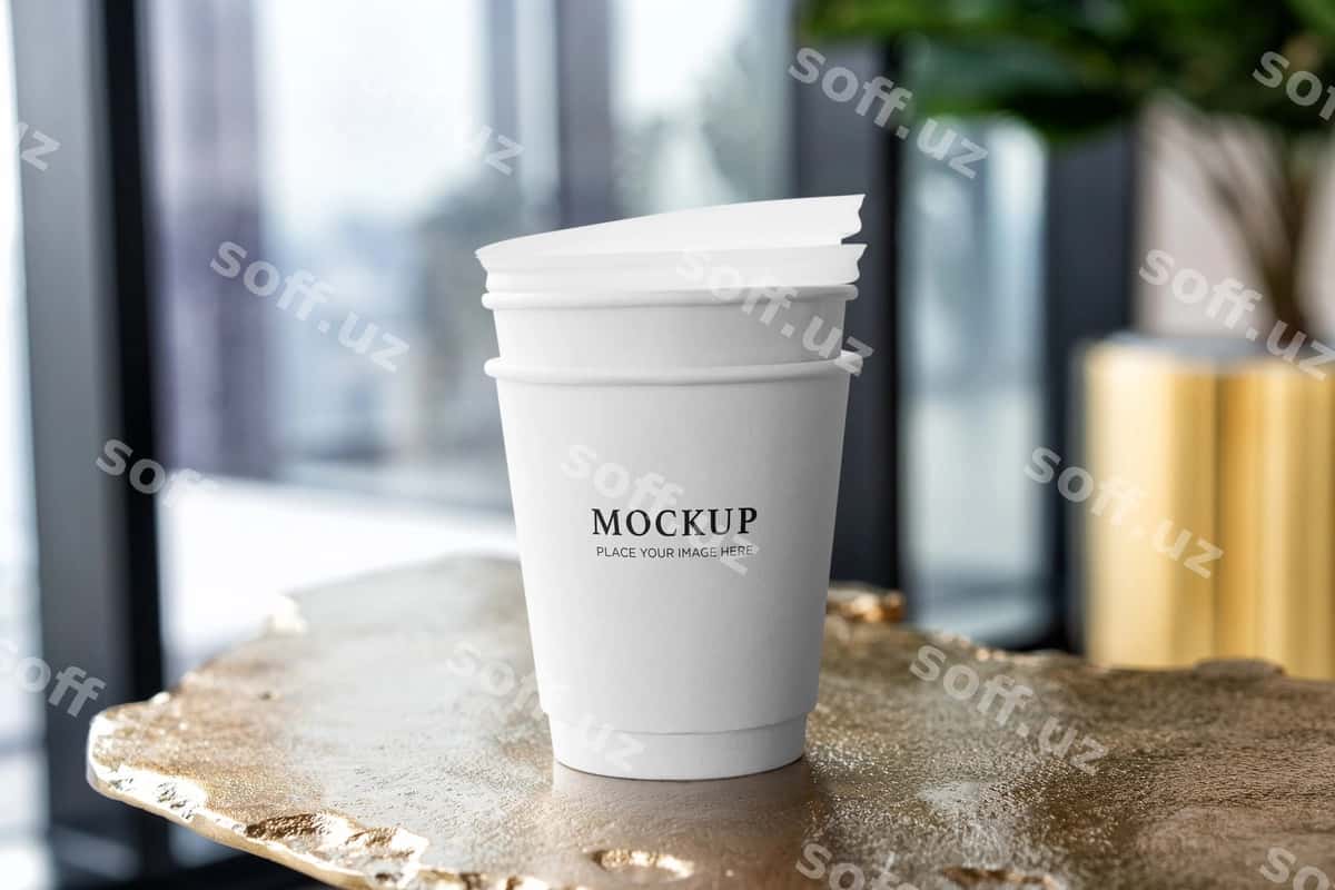 Kofe qog'oz stakan maket stoli | Coffee paper cup mockup table 1