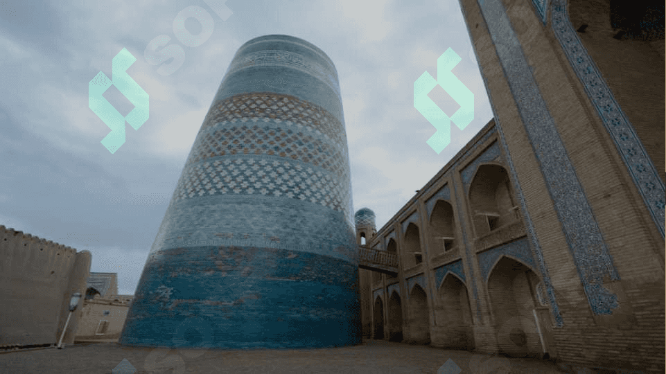 Small minaret 7