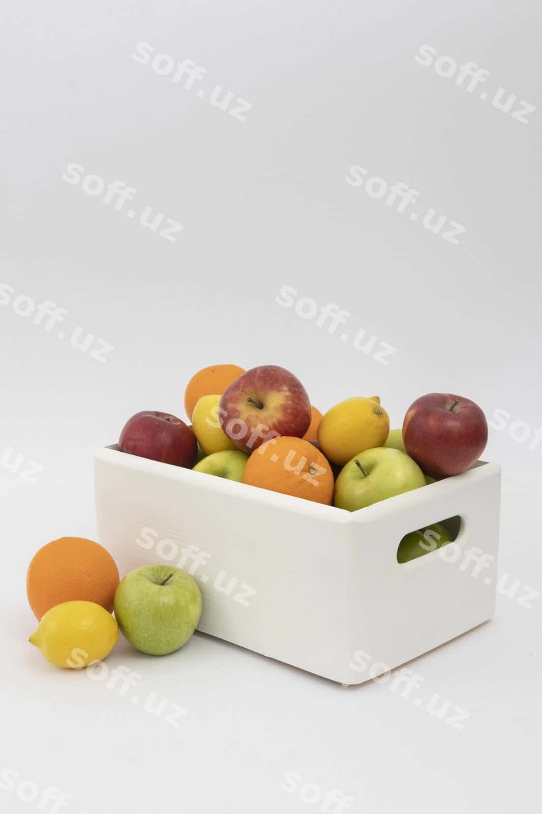 Yangi uzilgan mevalar qutisi maket dizayni | Fresh fruit box mockup design 1