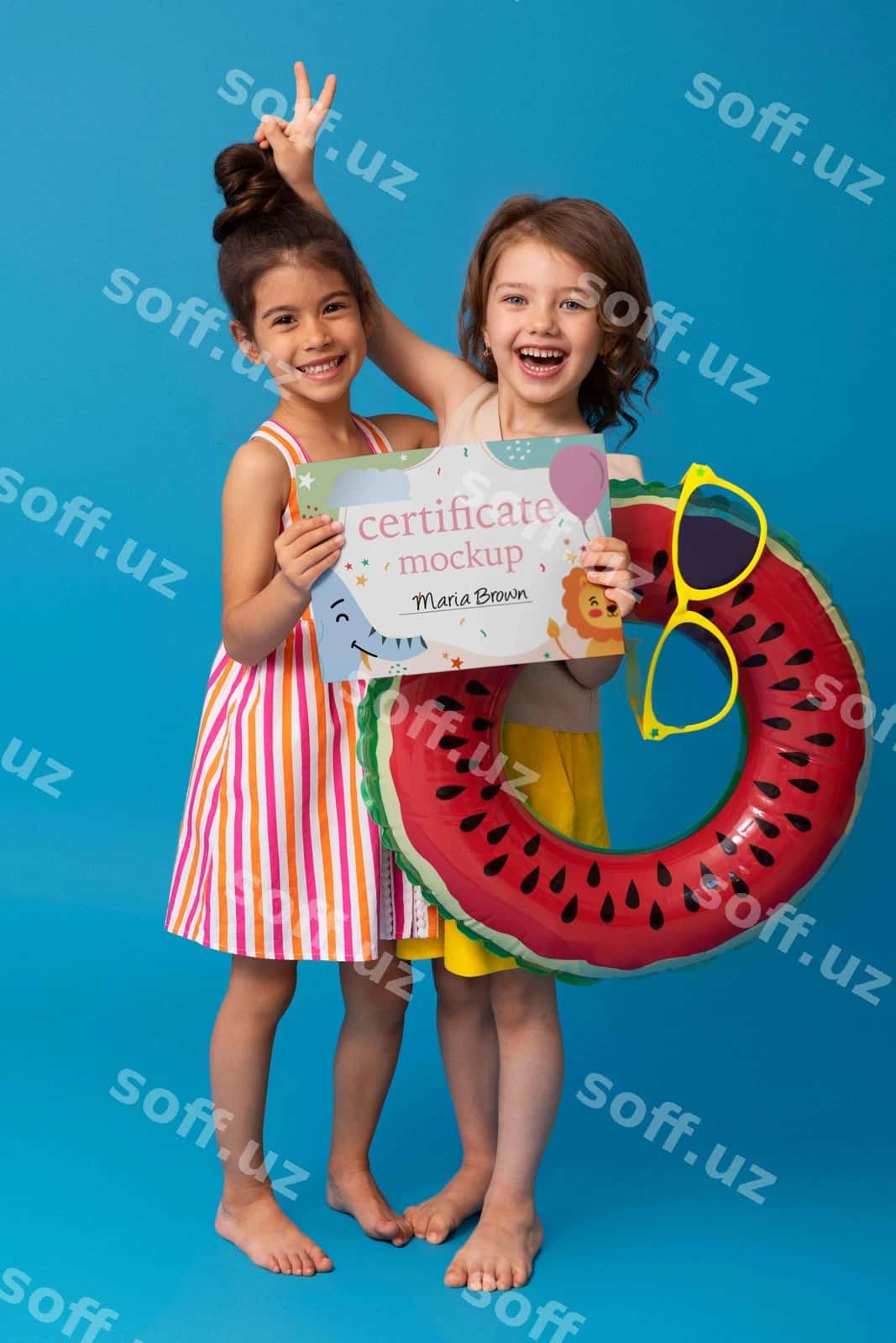 Holding bolalar sertifikat namunasi | Holding kids certificate mockup 1