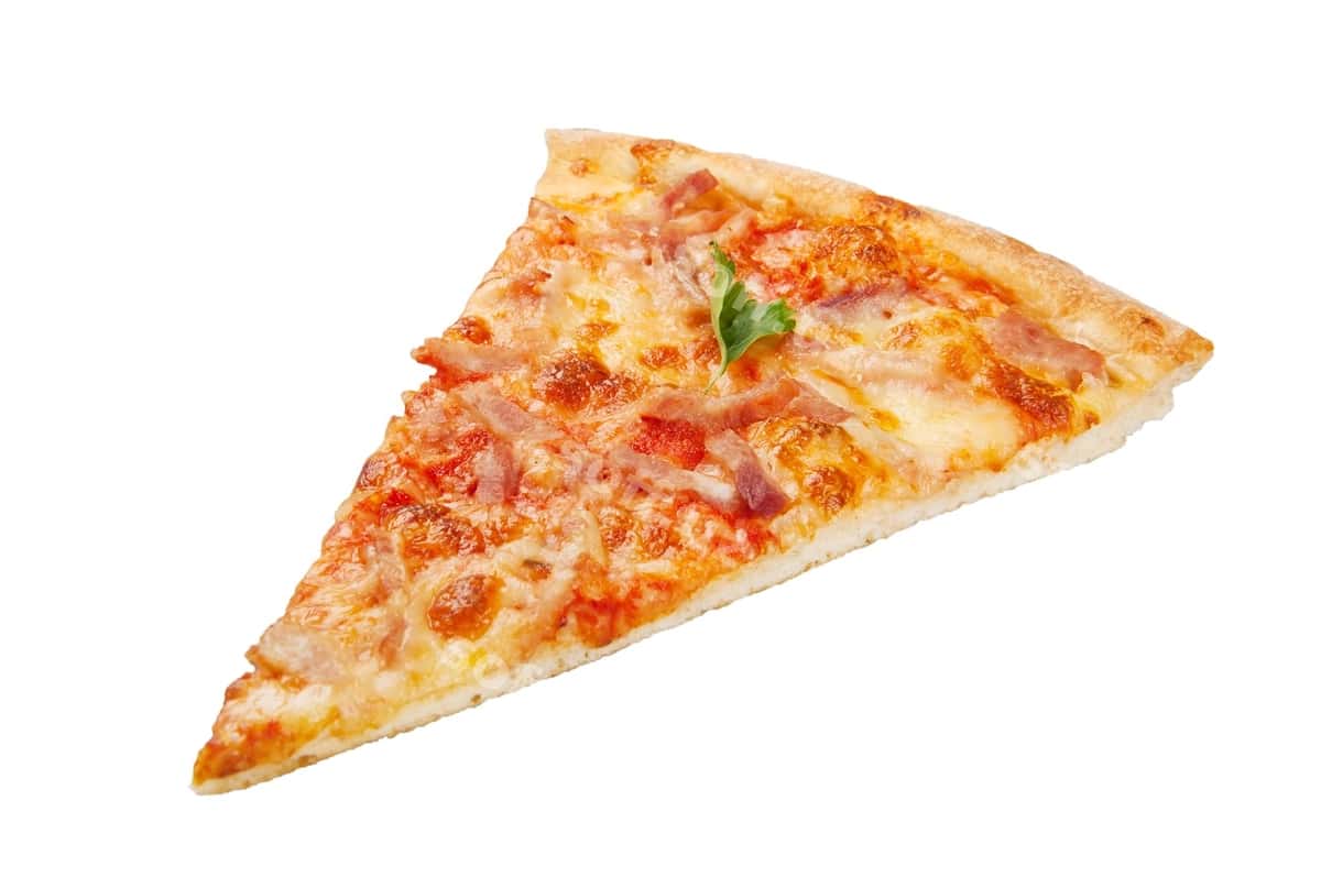 Oq fonda ajraltirilgan pitsa dona | Pizza slice isolated white 1