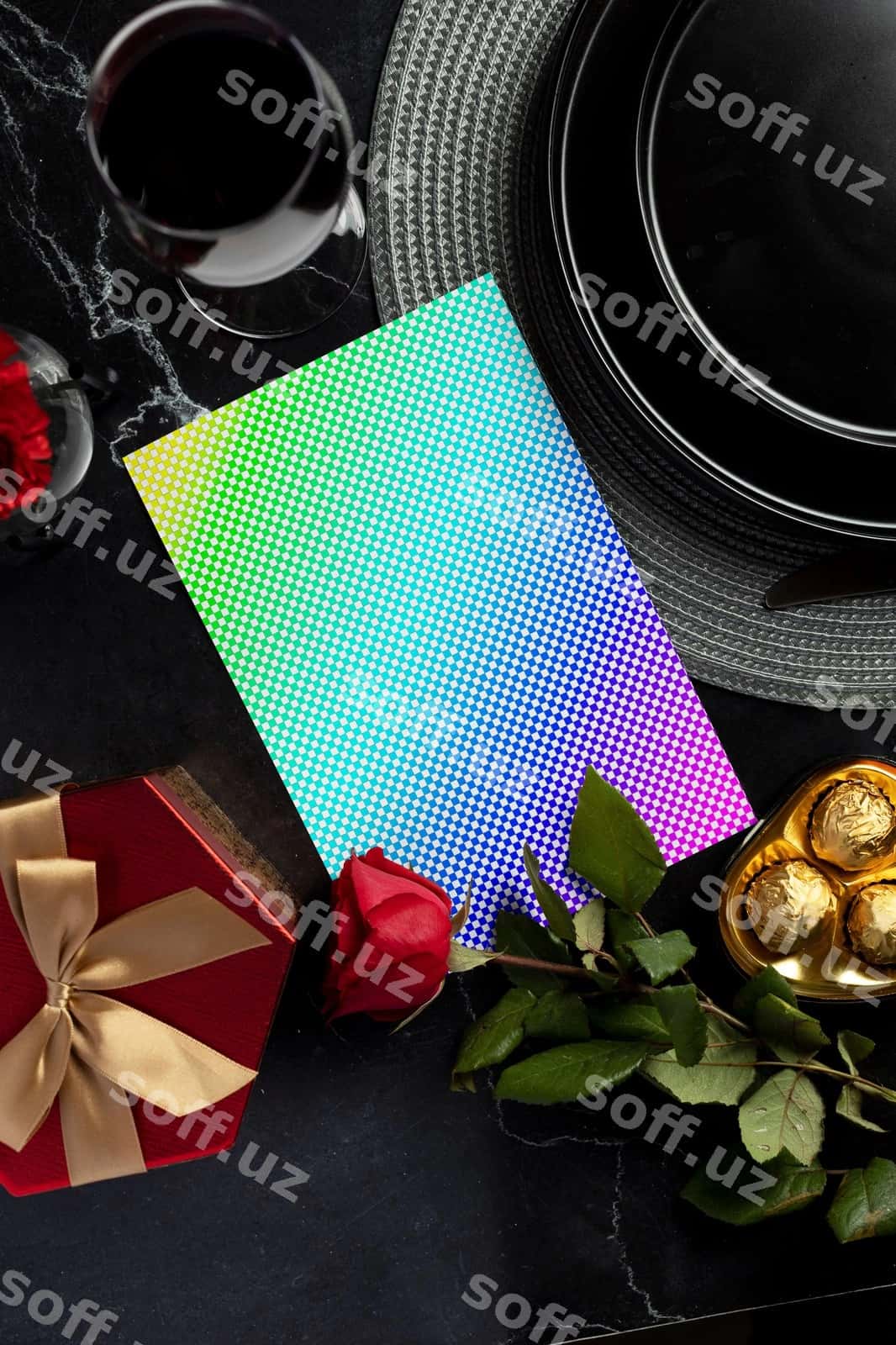Romantik kechki ovqatga taklifnoma maket dizayni | Romantic dinner invitation mockup design 1