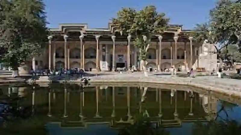 Bolo Hovuz Masjidi 3