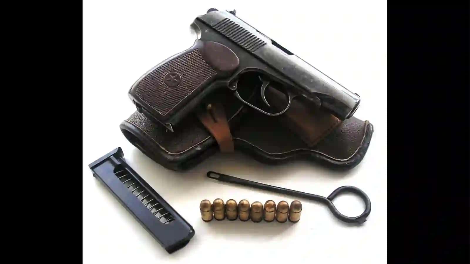 Makarov pistol 4