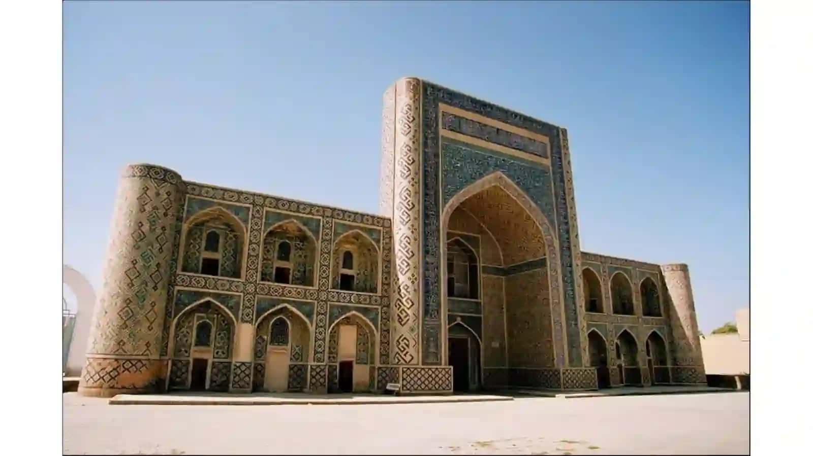 ABDULLAXONMADRASASI 4