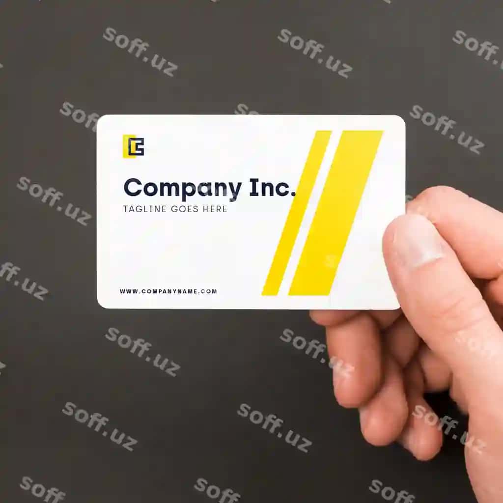 Bizznesmen biznes karta namunasi bilan | Businessman with business card mockup