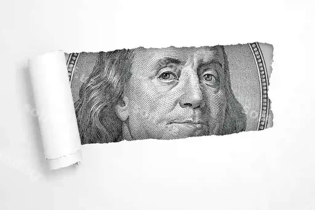 Benjamin Franklin yuz dollarni banknot diriya sirilgan oq qog'oz ekstremal yaqinlik 3D render | Benjamin franklin hundred dollar bill hole torn white paper extreme closeup 3d rendering