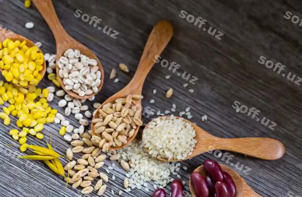 Sog'liq donlar eski yog'och stol nusha joy | Healthy grains old wood table copy space 2