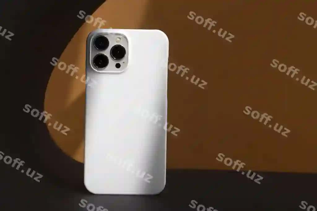 Smartfon qadoqi studio namunasi | Smartphone case studio mockup 2