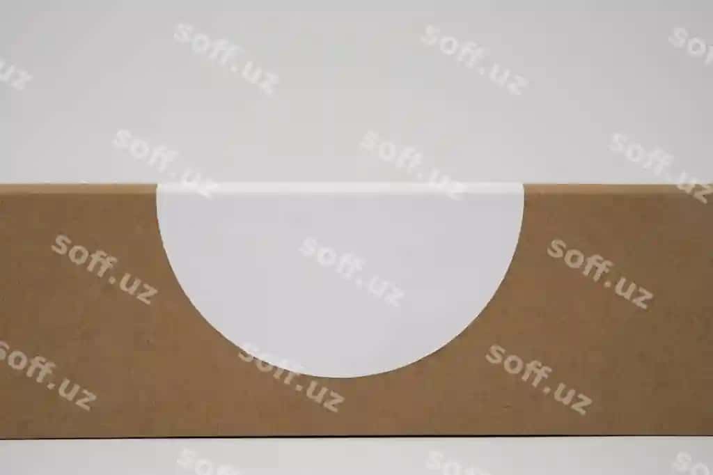 Yaqin bandajli yopish etiketa namunasi | Close up adhesive sealing label mockup