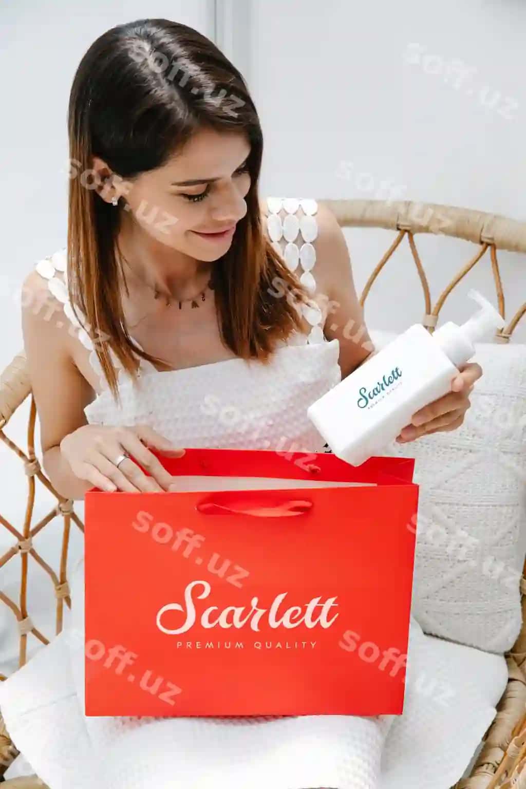Chiroyli xarid sumkasi namunasi | Elegant shopping bag mockup