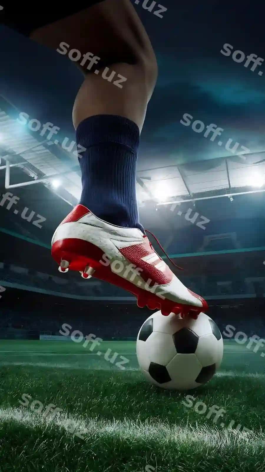 Futbol botinoki futbol to'pni tayina darvoza sekundi stadion | Football boot kicking soccer ball goal moment stadium