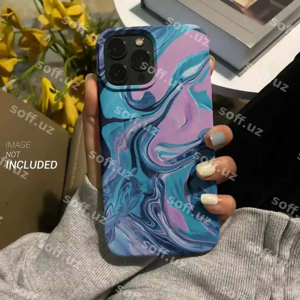 Qoliq tutgan iPhone 14 Pro qadoq mockup | Hand holding iphone 14 pro case mockup 2
