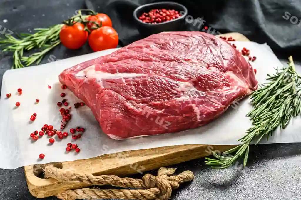 Xom aylanma mol go'shti kesim jixoz qora stol | Raw round beef cut cutting board black table 2
