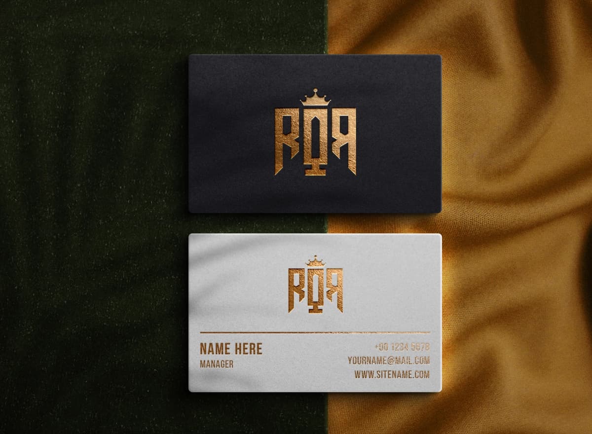 Hashamatli vizitka logotipi bilan bezatilgan namunaviy vizitka | Mockup logo luxury business card