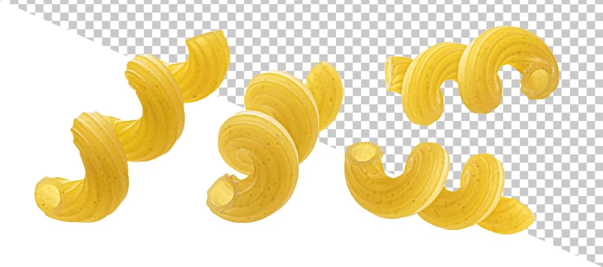 Cellentani makaron qirqish yo'li bilan izolyatsiyalangan oq fon | Cellentani pasta isolated white background with clipping path