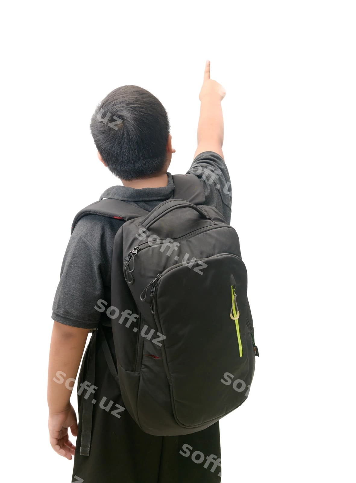 Orqa tarafdagi osiyolik talaba barmoq bilan ishora qilmoqda | Back side asian student pointing finger