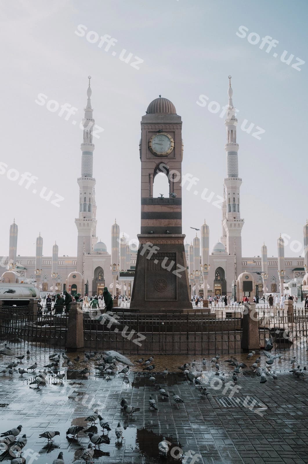 Binolar shahar ko'k atarchasiga qarab | Buildings against sky city