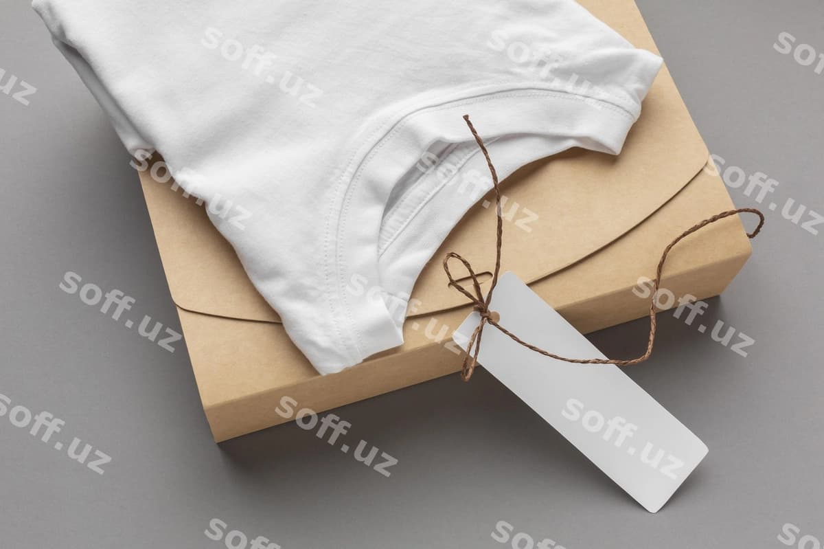 Ekologik futbolka qadoqlash namunasi | Ecological tshirt packaging mockup