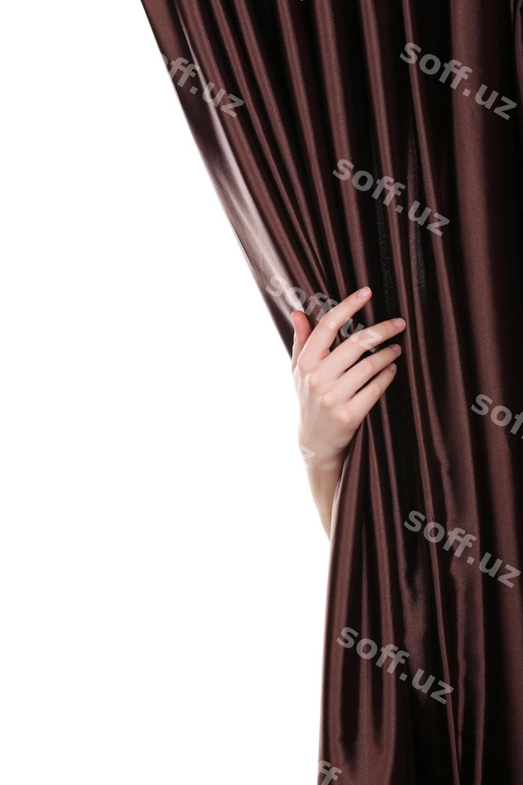 Qo'l pardani ochish ayrim oq | Hand opening curtain isolated white