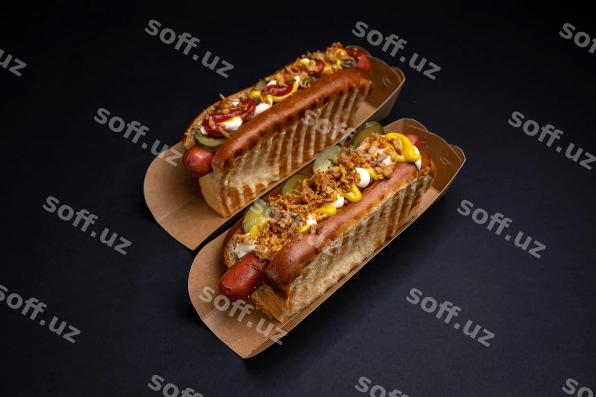 Hot-doglar, qog'ozlik likopchalar, sosisli souse | Hot dogs paper plates with sausages sauce