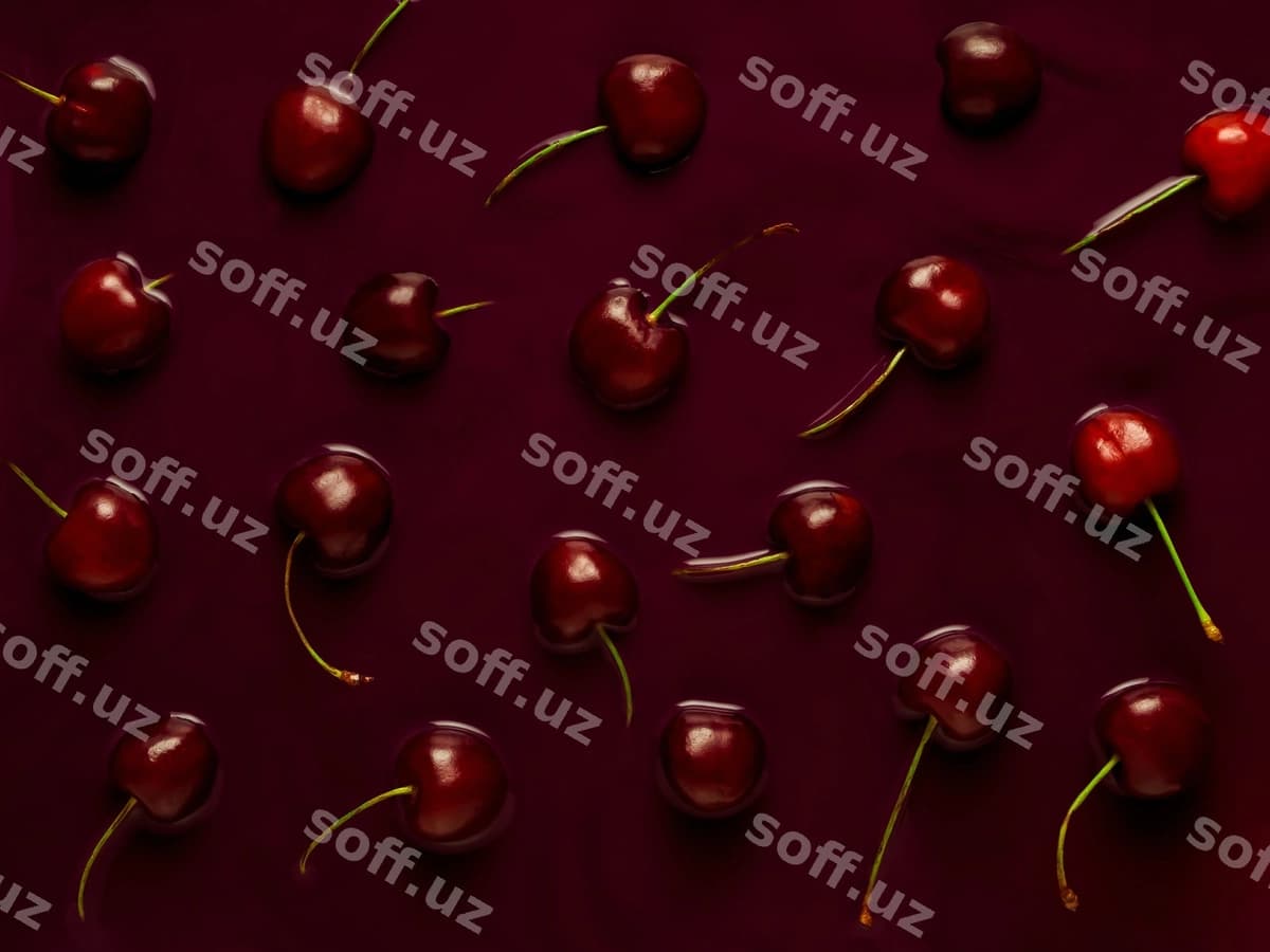 Cho'kayotgan shirin gilos naqshlari tekis yotadi | Sinking sweet cherries pattern flat lay