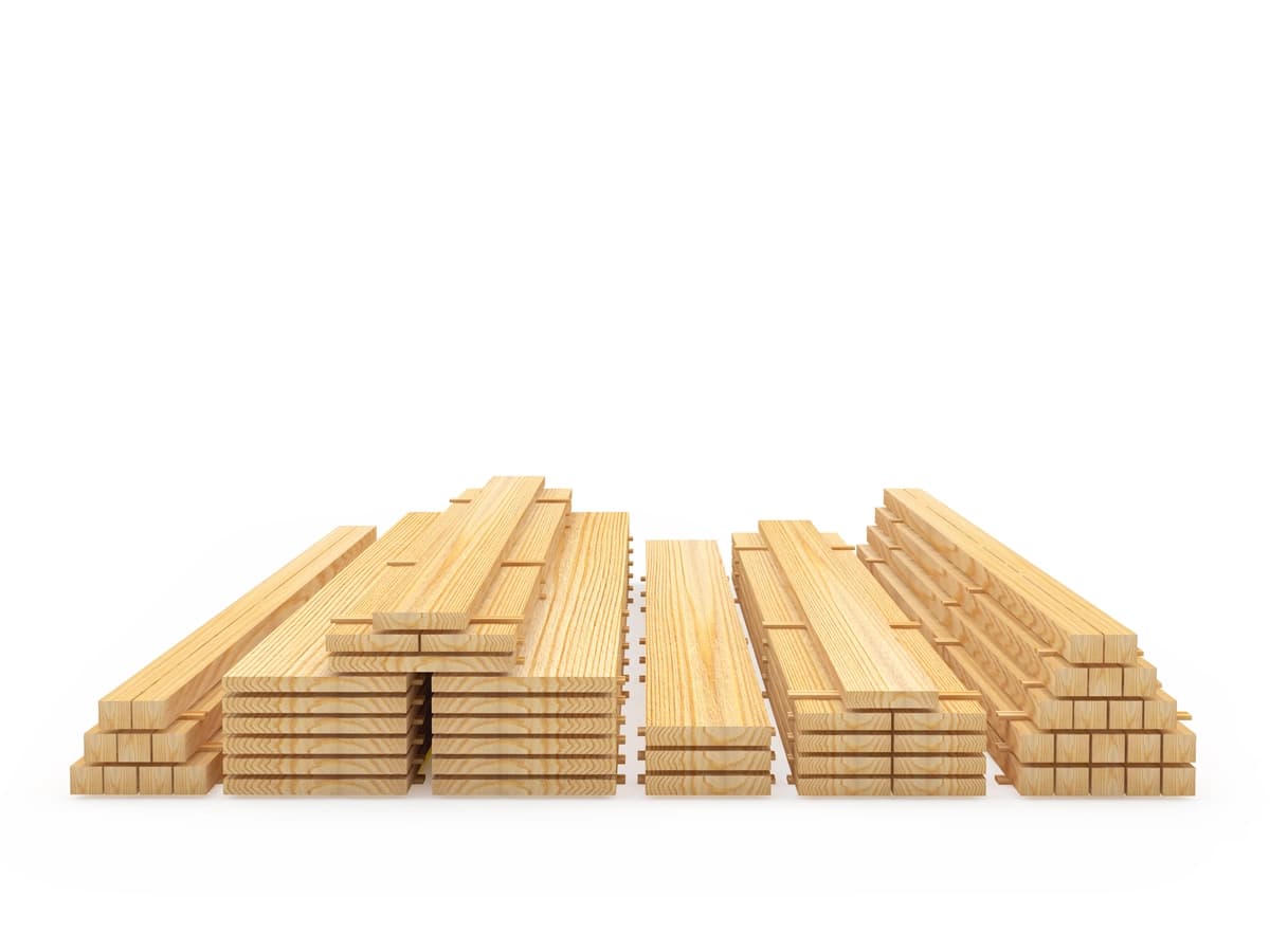 Yog'ochdan yasalgan taxtalar taxtalar stacked | Wooden boards planks are stacked