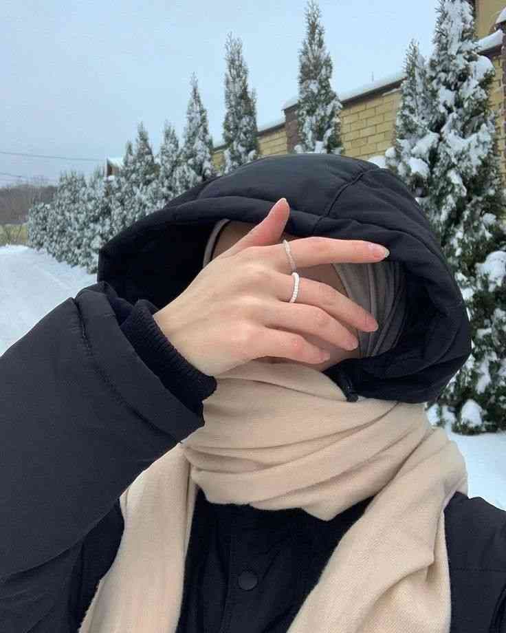 Sakiyna M.