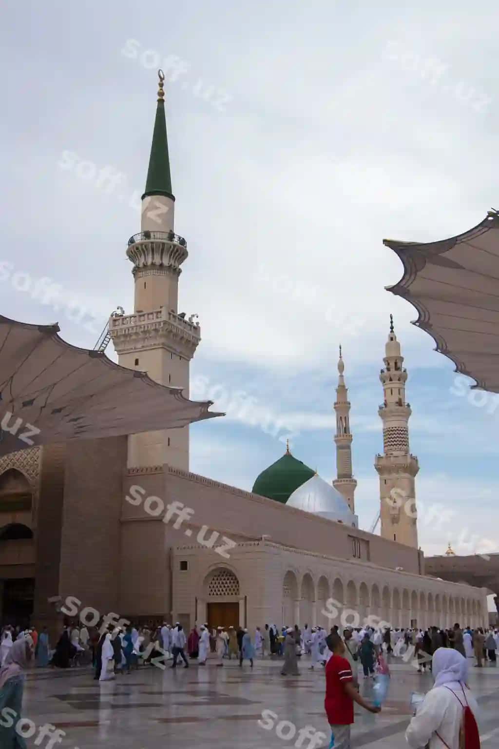 Medina, Saudi Arabiyasi, 11-may 2017-yil, Al-Masjid an-Nabawi, Umra va Hajj sayohati. | Medina saudi arabia 11 may 2017 prophet mohammed mosque al masjid nabawi umra hajj jo