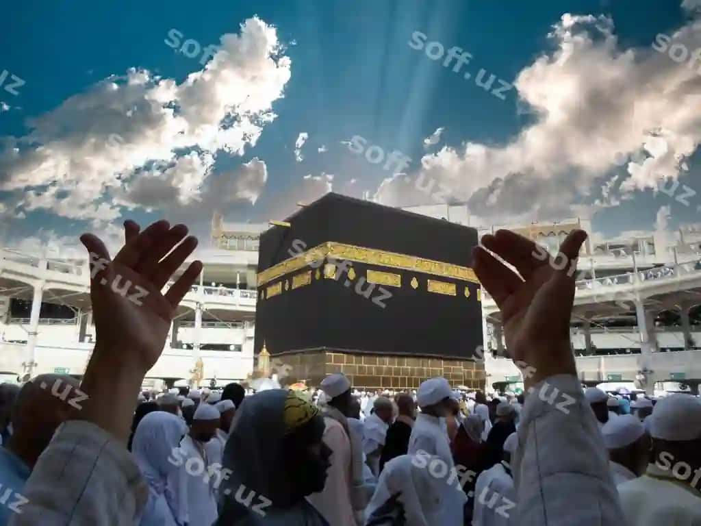 Muslim namoz o'tiyotgan Alloh Qab'a oldida Islom iqlimli masjid Al-Haram Mekka Saudi Arabiyada Muslim | Muslim praying allah front kaaba islam iconic mosque al haram mecca saudi arabia muslim