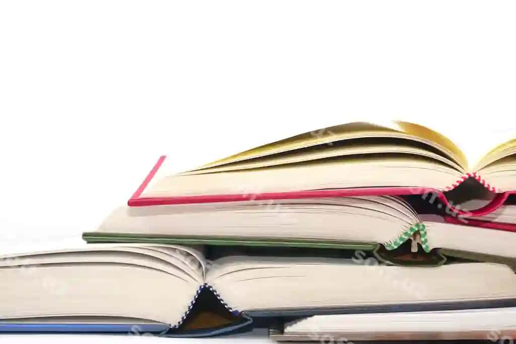 Ochiq kitoblar birgalikda joylangan bilim ta'lim tushuncha | Stack open books stacked together knowledge education concept