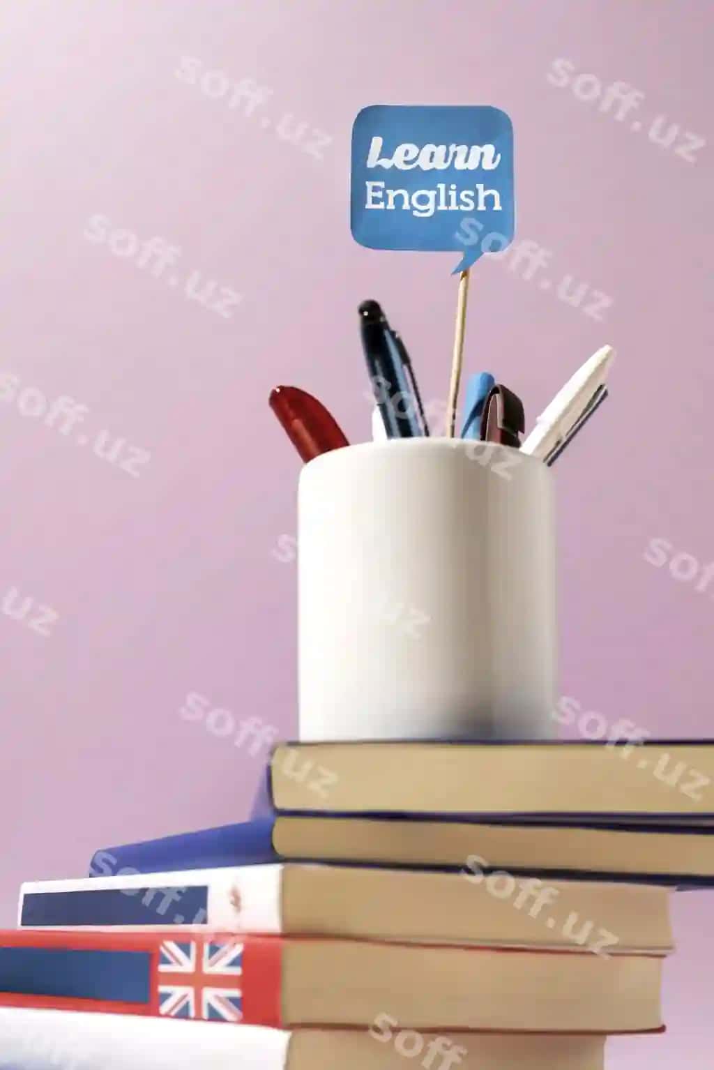 Ingliz tili o'rganish kitobi namunasi tashkilotlar bilan | English learning book mock up with stationery