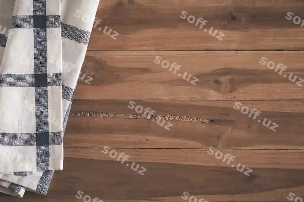 Yuqori ko'rinishdagi bo'sh eski yong'li fonddagi napkin | Top view napkin empty old wooden background